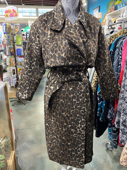 Fall Winter Wear, dark leopard print trench style coat, 3/4 sleeve.