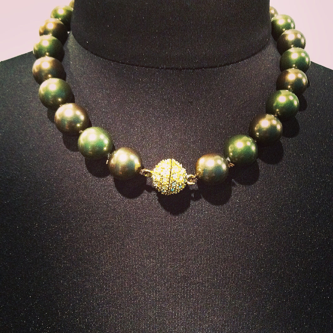 Jewelry, Lg. South Sea-ish Pearls Necklace.